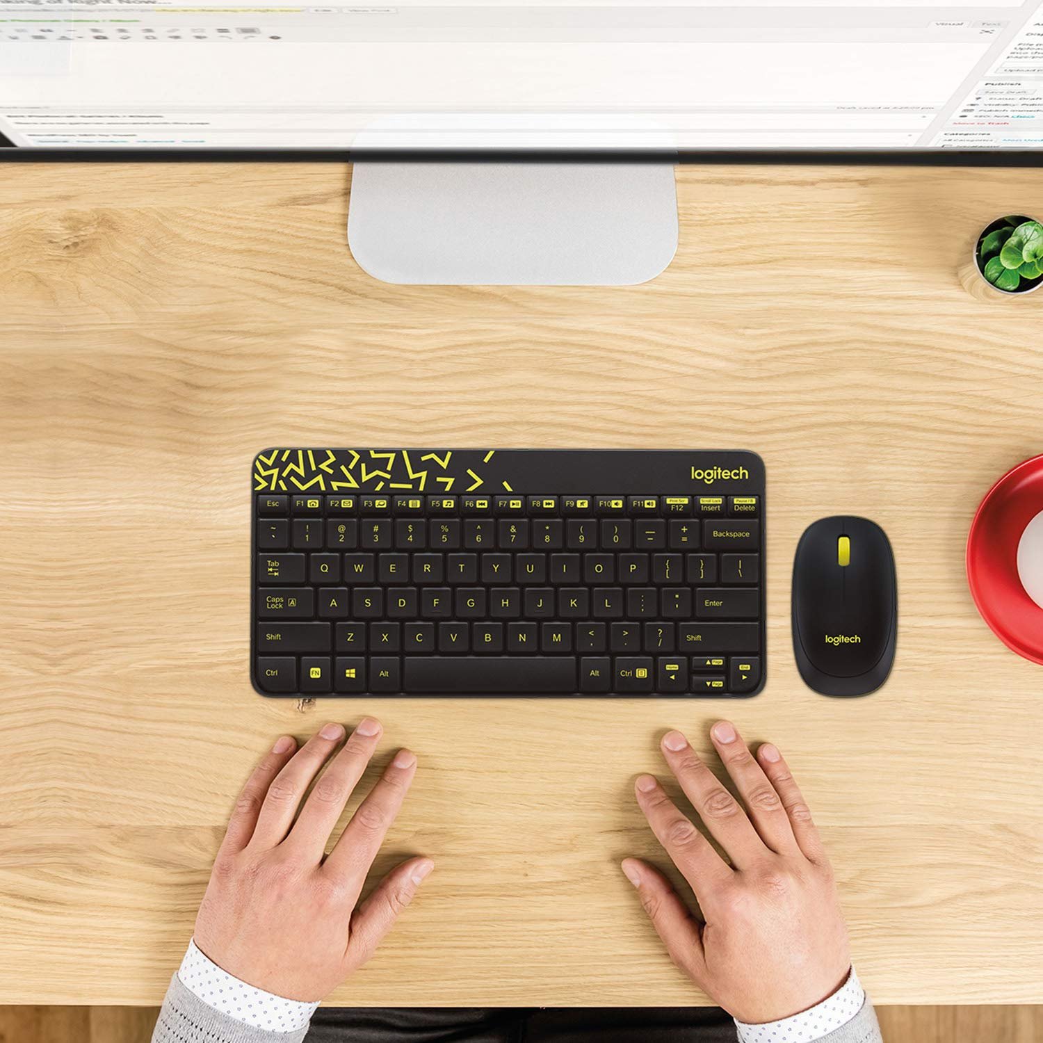 Logitech MK240 Nano Wireless USB Keyboard and Mouse Set, 12 Function Keys 2.4GHz Wireless, 1000DPI, Spill-Resistant Design, PC/Mac, Black/Chartreuse Yellow - Image 3